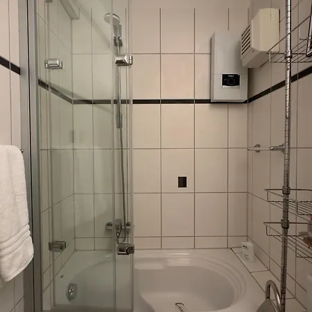 Apartment Mit Küche, Parkplatz Und Waschmaschine Paderborn